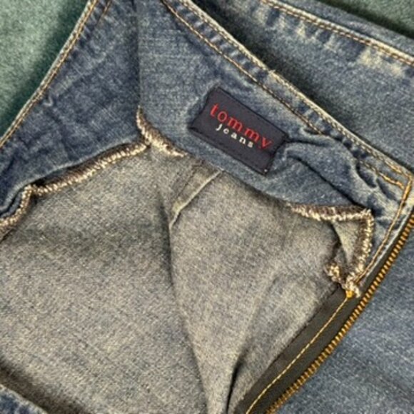 Vintage Tommy Jeans Denim Mini Skirt With Front Pocket Logo Small - Picture 3 of 5